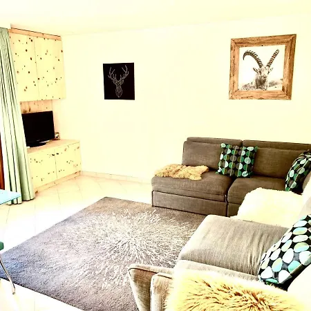 Gian - Close To The Kongresshaus, The Ice Hockey Stadium, Cross-country Skiing, The Eau-la-la Indoor Pool And Wellness, Large Supermarket, 2 Bus Stops, With An Indoor Garage And Fully Equipped * دافوس