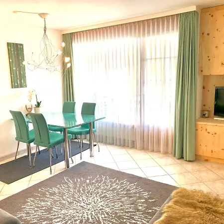 Gian - Close To The Kongresshaus, The Ice Hockey Stadium, Cross-country Skiing, The Eau-la-la Indoor Pool And Wellness, Large Supermarket, 2 Bus Stops, With An Indoor Garage And Fully Equipped * 다보스