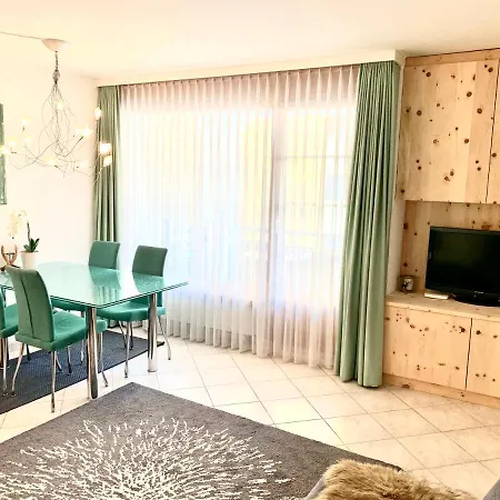Gian - Close To The Kongresshaus, The Ice Hockey Stadium, Cross-country Skiing, The Eau-la-la Indoor Pool And Wellness, Large Supermarket, 2 Bus Stops, With An Indoor Garage And Fully Equipped * دافوس