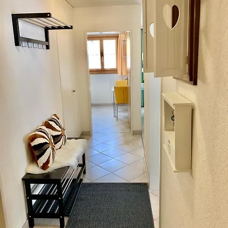 Gian - Close To The Kongresshaus, The Ice Hockey Stadium, Cross-country Skiing, The Eau-la-la Indoor Pool And Wellness, Large Supermarket, 2 Bus Stops, With An Indoor Garage And Fully Equipped 아파트 다보스