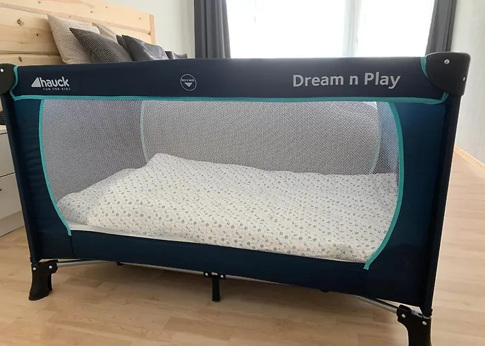 Gian - Close To The Kongresshaus, The Ice Hockey Stadium, Cross-country Skiing, The Eau-la-la Indoor Pool And Wellness, Large Supermarket, 2 Bus Stops, With An Indoor Garage And Fully Equipped Appartamento Davos