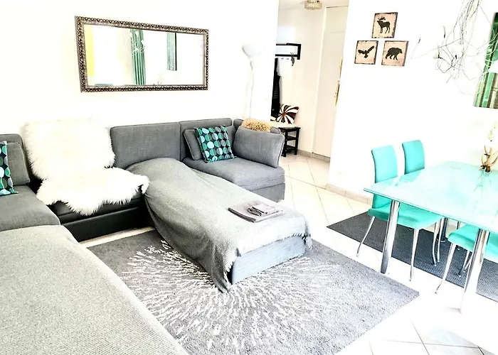 Apartment Gian - Close To The Kongresshaus, The Ice Hockey Stadium, Cross-country Skiing, The Eau-la-la Indoor Pool And Wellness, Large Supermarket, 2 Bus Stops, With An Indoor Garage And Fully Equipped