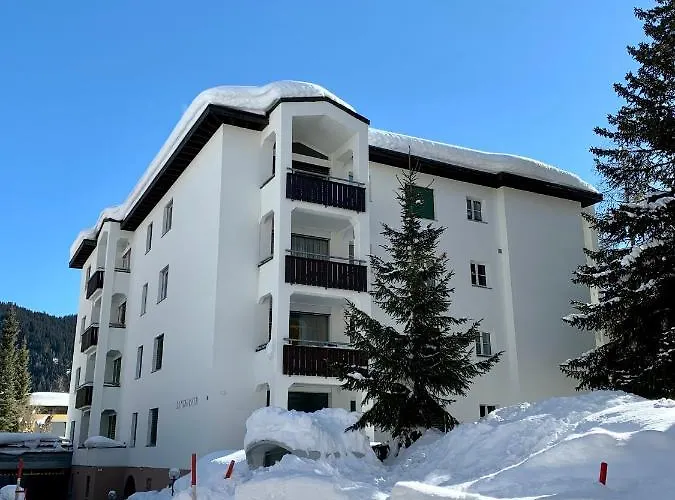 Appartamento Gian - Close To The Kongresshaus, The Ice Hockey Stadium, Cross-country Skiing, The Eau-la-la Indoor Pool And Wellness, Large Supermarket, 2 Bus Stops, With An Indoor Garage And Fully Equipped