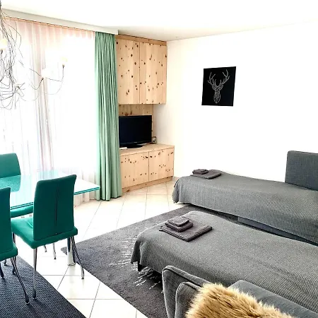 Lägenhet Gian - Close To The Kongresshaus, The Ice Hockey Stadium, Cross-country Skiing, The Eau-la-la Indoor Pool And Wellness, Large Supermarket, 2 Bus Stops, With An Indoor Garage And Fully Equipped *