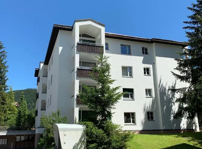 Gian - Close To The Kongresshaus, The Ice Hockey Stadium, Cross-country Skiing, The Eau-la-la Indoor Pool And Wellness, Large Supermarket, 2 Bus Stops, With An Indoor Garage And Fully Equipped Lägenhet *