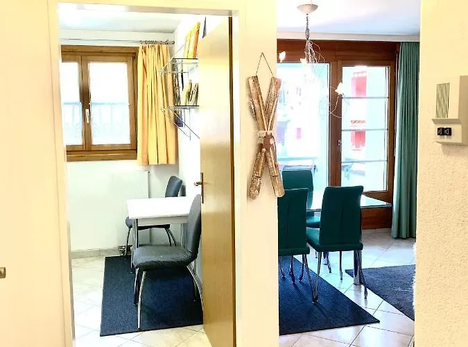 Lägenhet Gian - Close To The Kongresshaus, The Ice Hockey Stadium, Cross-country Skiing, The Eau-la-la Indoor Pool And Wellness, Large Supermarket, 2 Bus Stops, With An Indoor Garage And Fully Equipped Davos