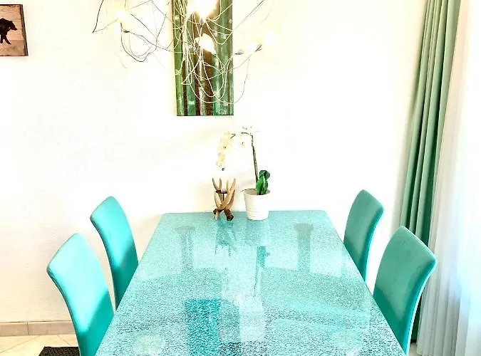 Gian - Close To The Kongresshaus, The Ice Hockey Stadium, Cross-country Skiing, The Eau-la-la Indoor Pool And Wellness, Large Supermarket, 2 Bus Stops, With An Indoor Garage And Fully Equipped *